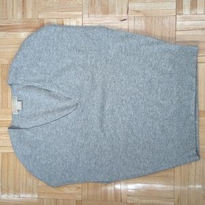 Michael Kors V neck XS/XP gray 100% cashmere vest